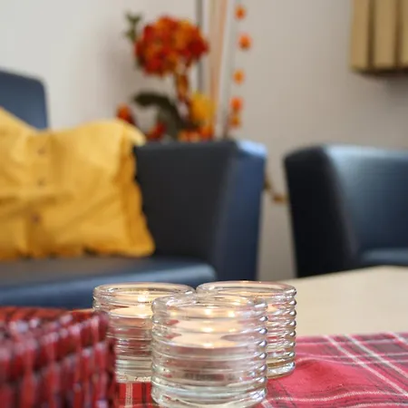 Apartment In Near Lift